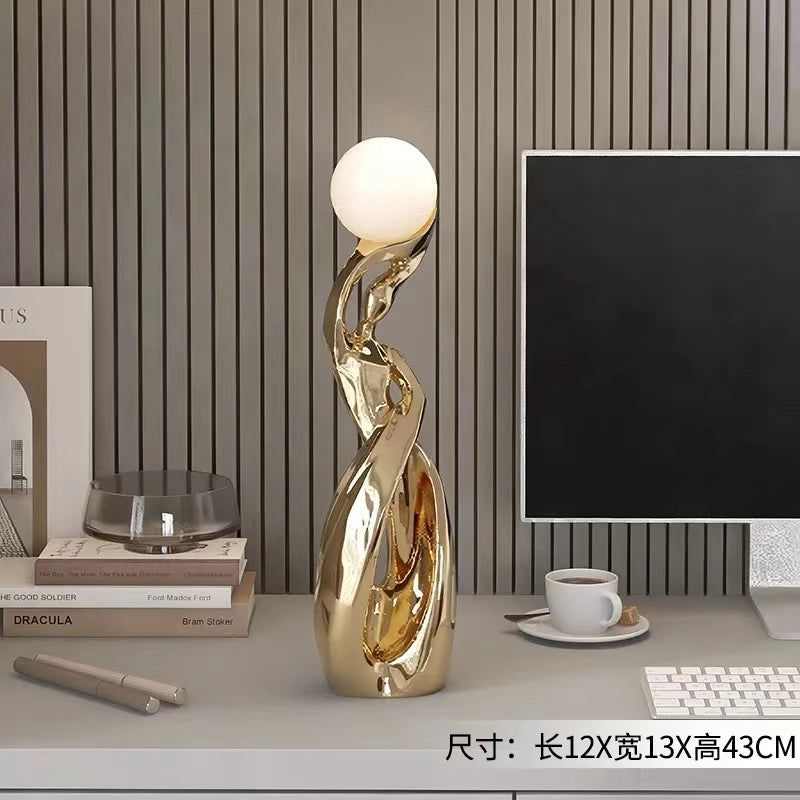 LumiForm: منحوتة تجريدية