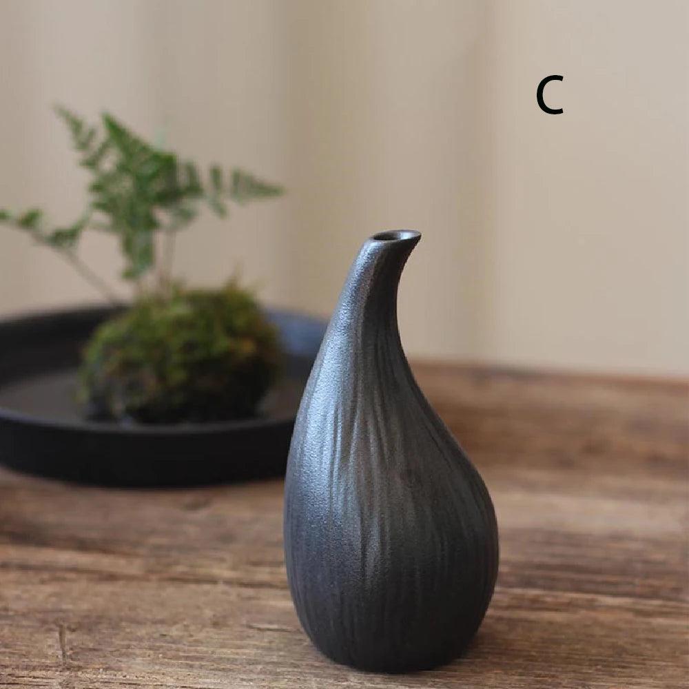 Zen Hollow Ceramic Vase