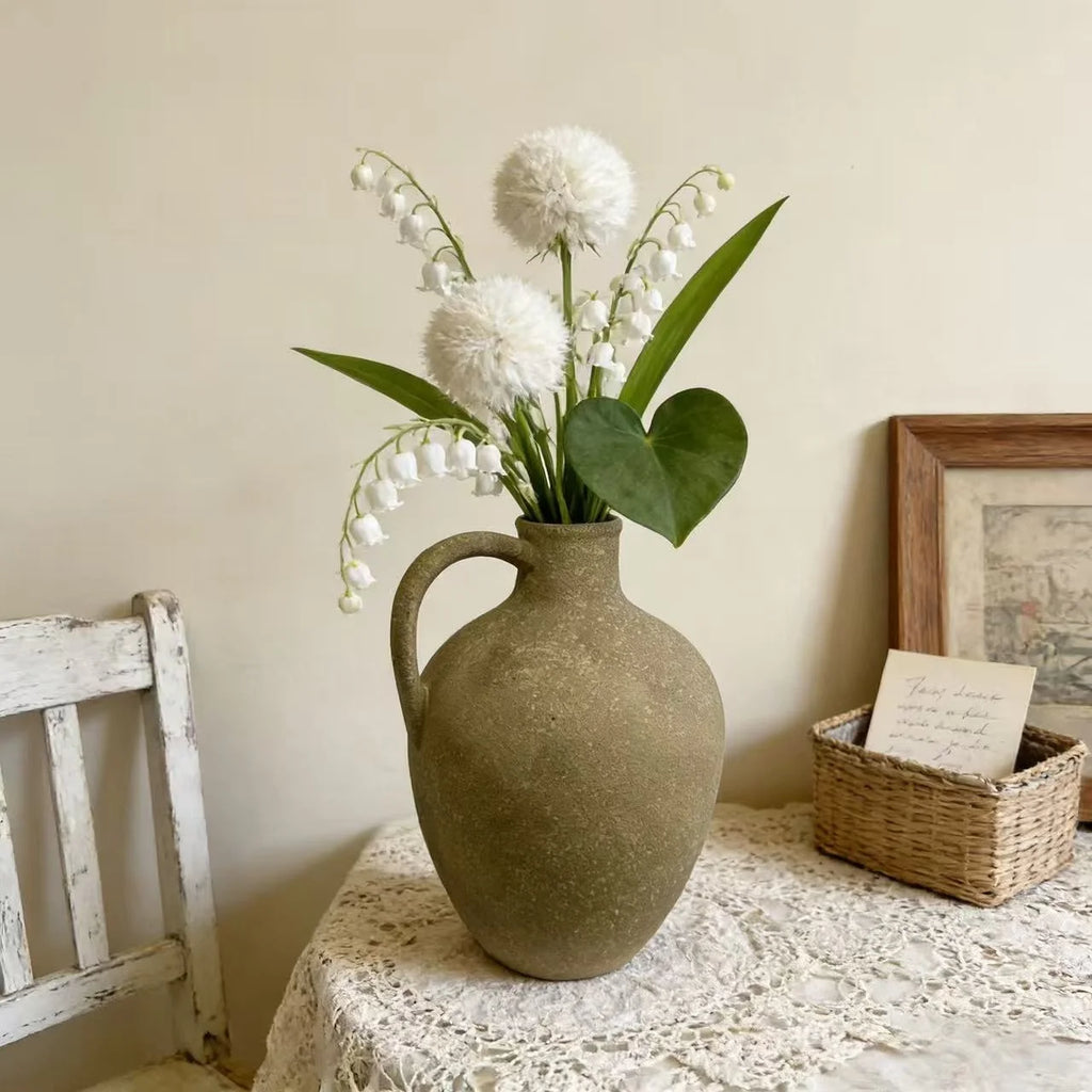 Heritage Bloom Ceramic Vase – Lola Kit