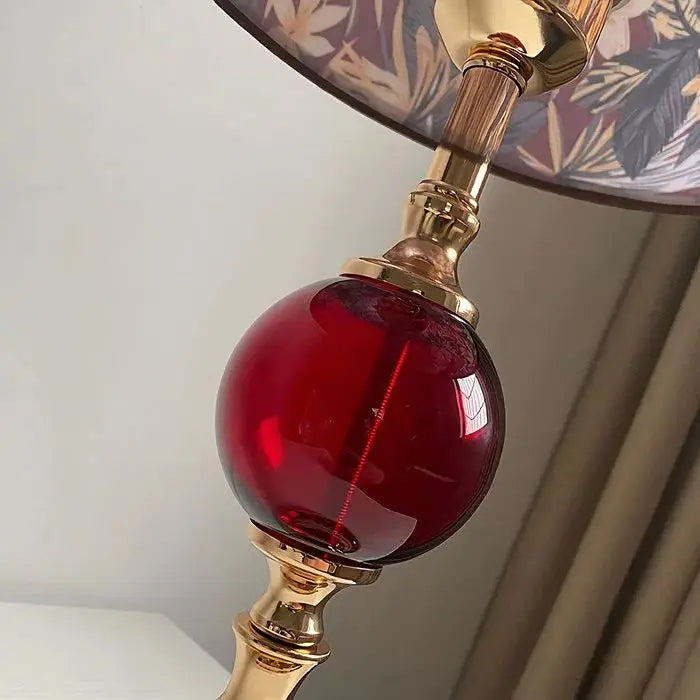 مصباح طاولة LumaAura الزجاجي
